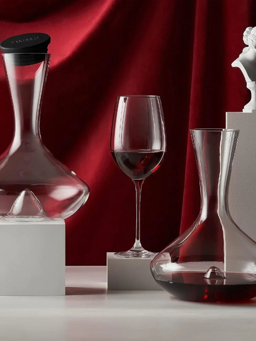 Classic Wine Glasses with Stems l (15oz) l Hand Blown Premium Crystal l Set of 4